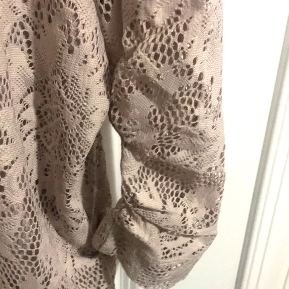 SIMONTONSays size 1X lace cowl neck top with lining NWOT - Picture 3 of 5